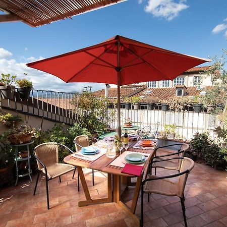 Ferienwohnung Residenza Al Pavone Luxury With Terrace Lucca Exterior foto